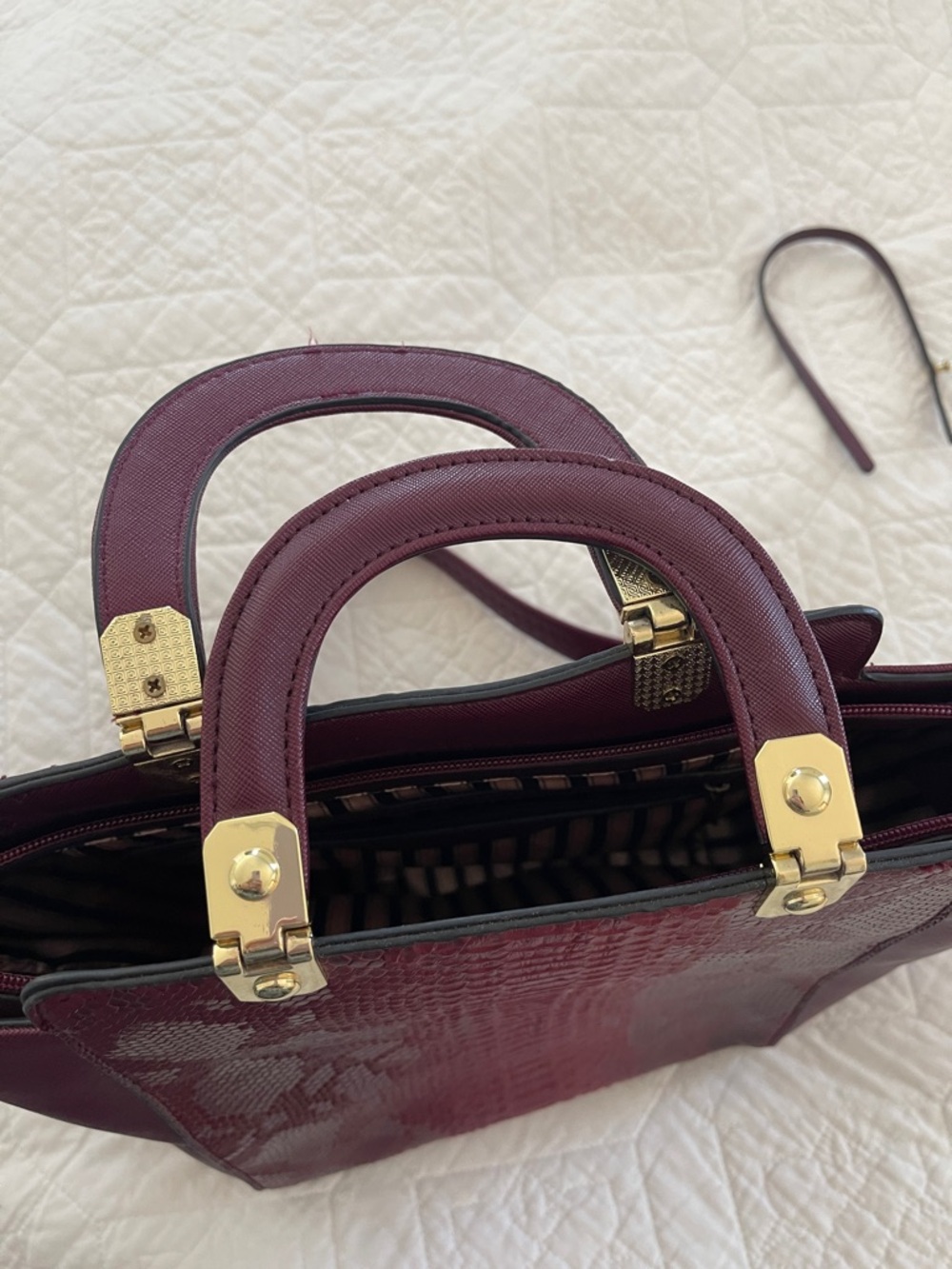 Women's Burgundy Structured Tote with Gold Hardware - Picture 10 of 10